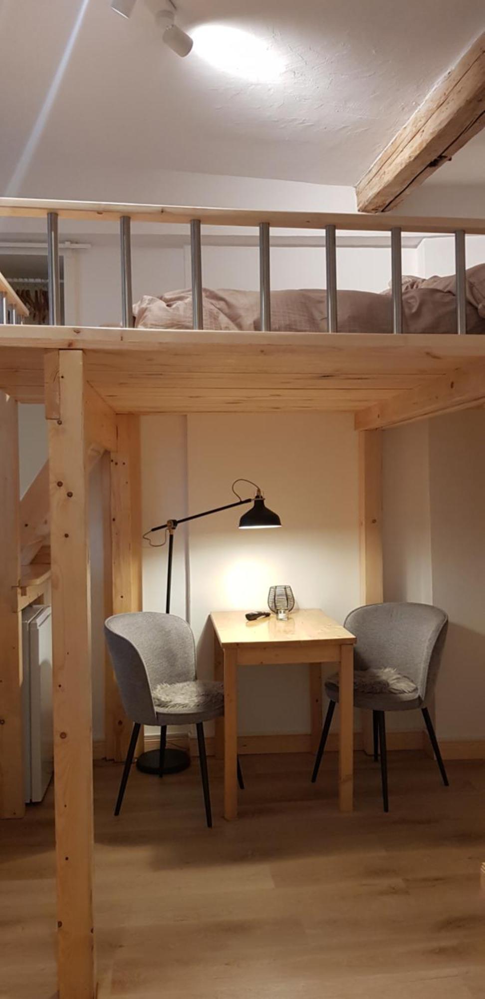 Gretchens Apartment *